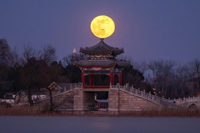 美联储官员穆萨勒姆{：}进一步降息空间有限