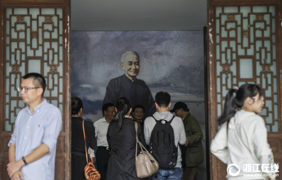 淘宝店小蜜;双 11 .服务 2 亿人次消费者，ai 全链路协作大幅提升网购体验