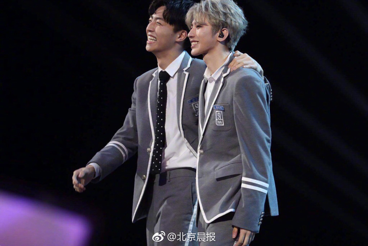 振{华}新材：非—独立董事吴勇先生辞去董事等职务