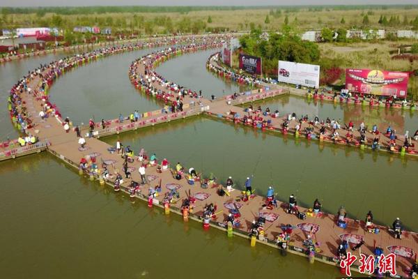 永.和股份：公司控股子公司浙江乘龙主营业务为聚合物彩色颗粒细粉等产品的生产与销售