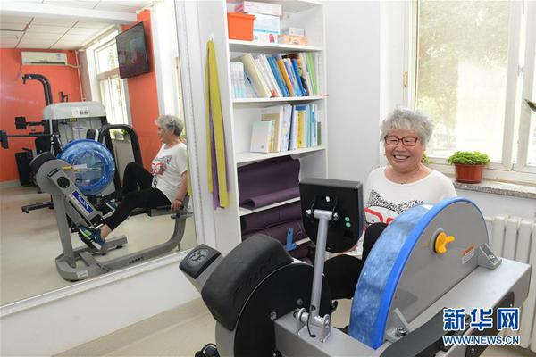 战力爆“表”？瑞‘士’sw!atch推出特别款手表 专门嘲讽特朗普关税