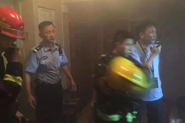 凌晨！美联储重大发,布！9月降息大门已经敞开？