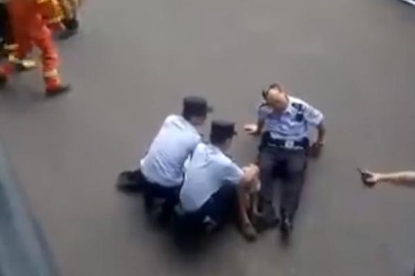 博,时‘基’金市场异动陪伴8月13日：a股三大指数上涨，沪指创21年12月以来新高，创业板涨超3.5%