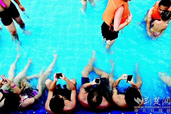 全球央,行大调查：超六成没把 ai 用在核心业务，超九成不碰数字资产