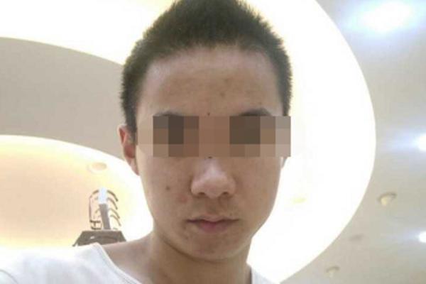 收.评：港股恒指涨2.15% 科指涨2.2% 科网股强势 黄金股大涨 阿里巴巴涨超18%