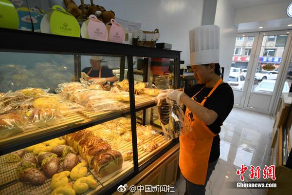 薛鹤—翔：以史为鉴：美联储降息周期人民币怎么走？——人民币系列报告之一