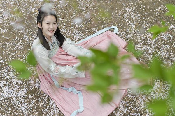 中联重<科>：自—2026年起逐步开启机器人批量生产